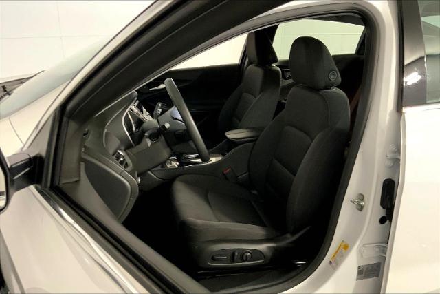 2024 Chevrolet Malibu Vehicle Photo in KANSAS CITY, MO 64114-4545