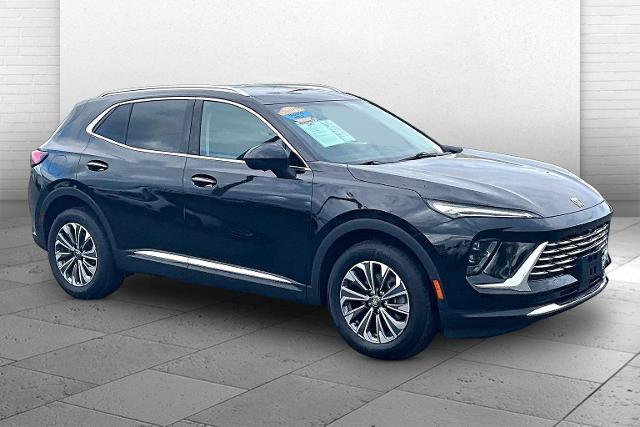 2025 Buick Envision Vehicle Photo in TOPEKA, KS 66609-0000