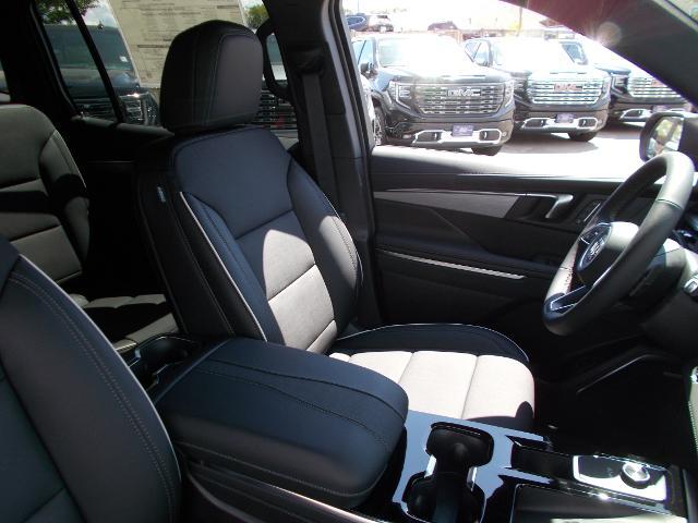 2026 Buick Enclave Vehicle Photo in LOWELL, MA 01852-4336