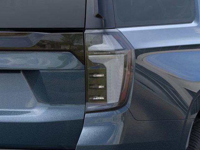 2025 Chevrolet Suburban Vehicle Photo in SELMA, TX 78154-1460
