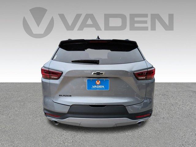 2025 Chevrolet Blazer Vehicle Photo in BRUNSWICK, GA 31525-1881