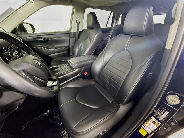 2020 Toyota Highlander Vehicle Photo in Everett, WA 98204