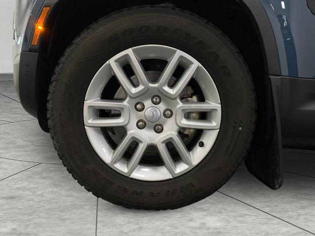 2025 Defender Vehicle Photo in Appleton, WI 54913