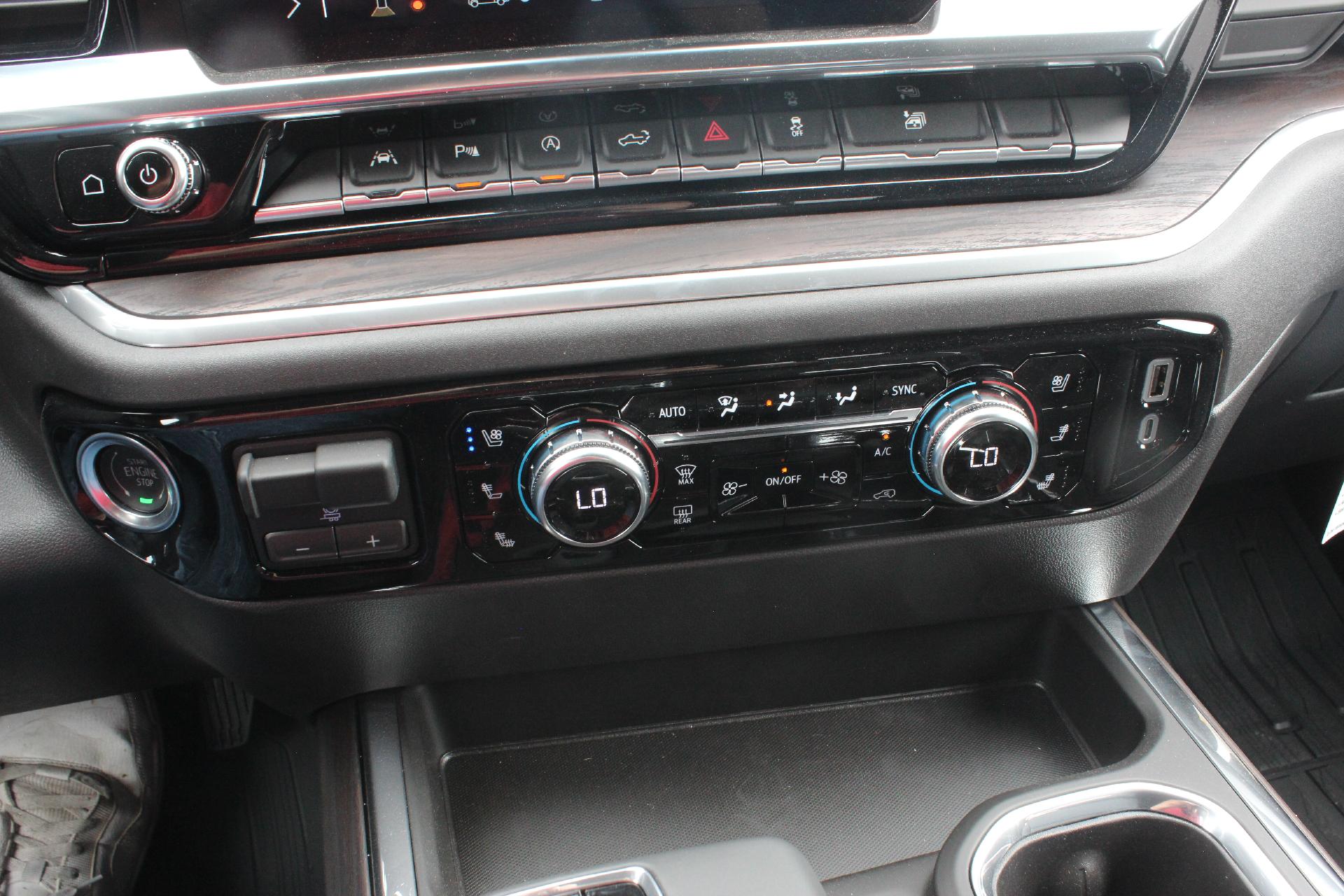 2025 GMC Sierra 1500 Vehicle Photo in AURORA, CO 80012-4011
