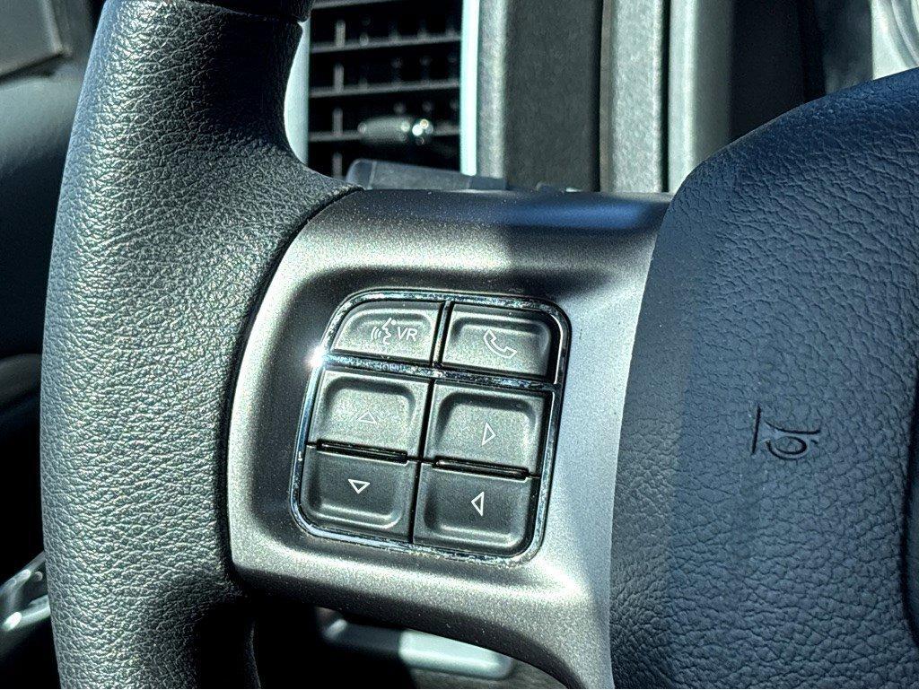 2024 Ram 1500 Classic Vehicle Photo in SAVANNAH, GA 31406-4513