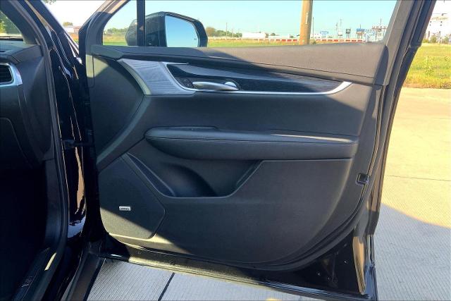 2025 Cadillac XT5 Vehicle Photo in TOPEKA, KS 66609-0000