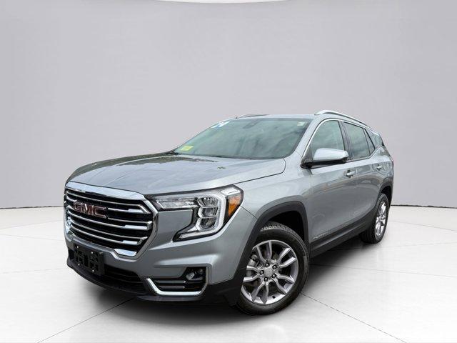 2024 GMC Terrain Vehicle Photo in LEOMINSTER, MA 01453-2952