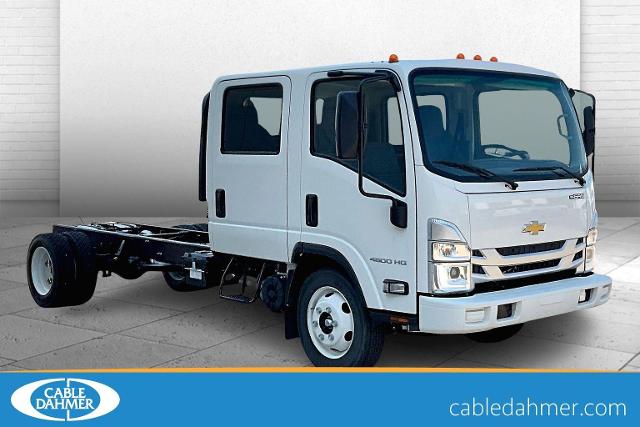 2025 Chevrolet 4500 HG LCF Gas Vehicle Photo in TOPEKA, KS 66609-0000