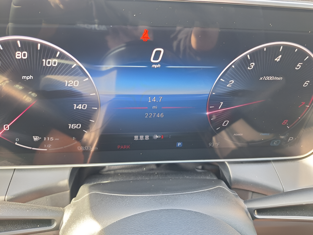 2023 Mercedes-Benz GLC photo 18 of 29
