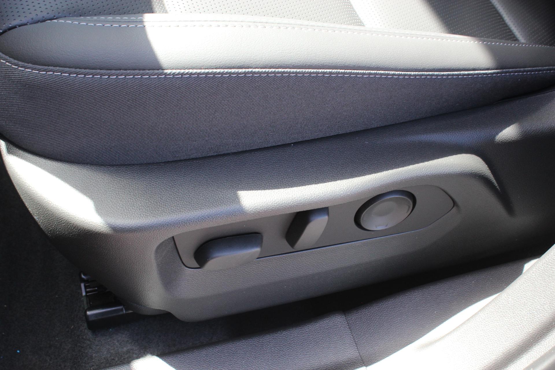 2025 Buick Envision Vehicle Photo in AURORA, CO 80012-4011