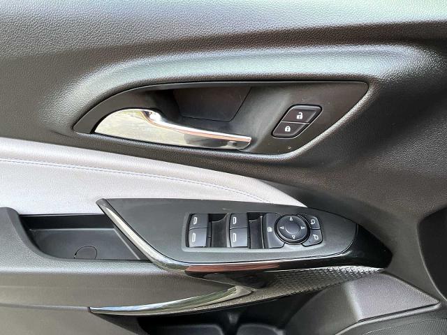 2025 Chevrolet Trax Vehicle Photo in PITTSBURGH, PA 15226-1209