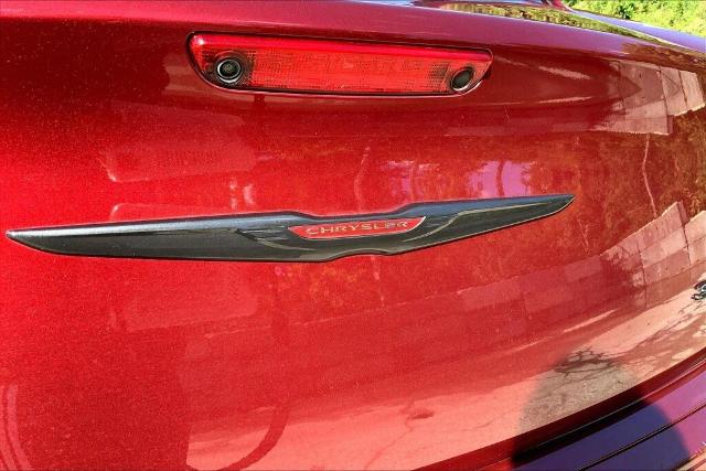 2023 Chrysler 300 Vehicle Photo in Kansas City, MO 64114