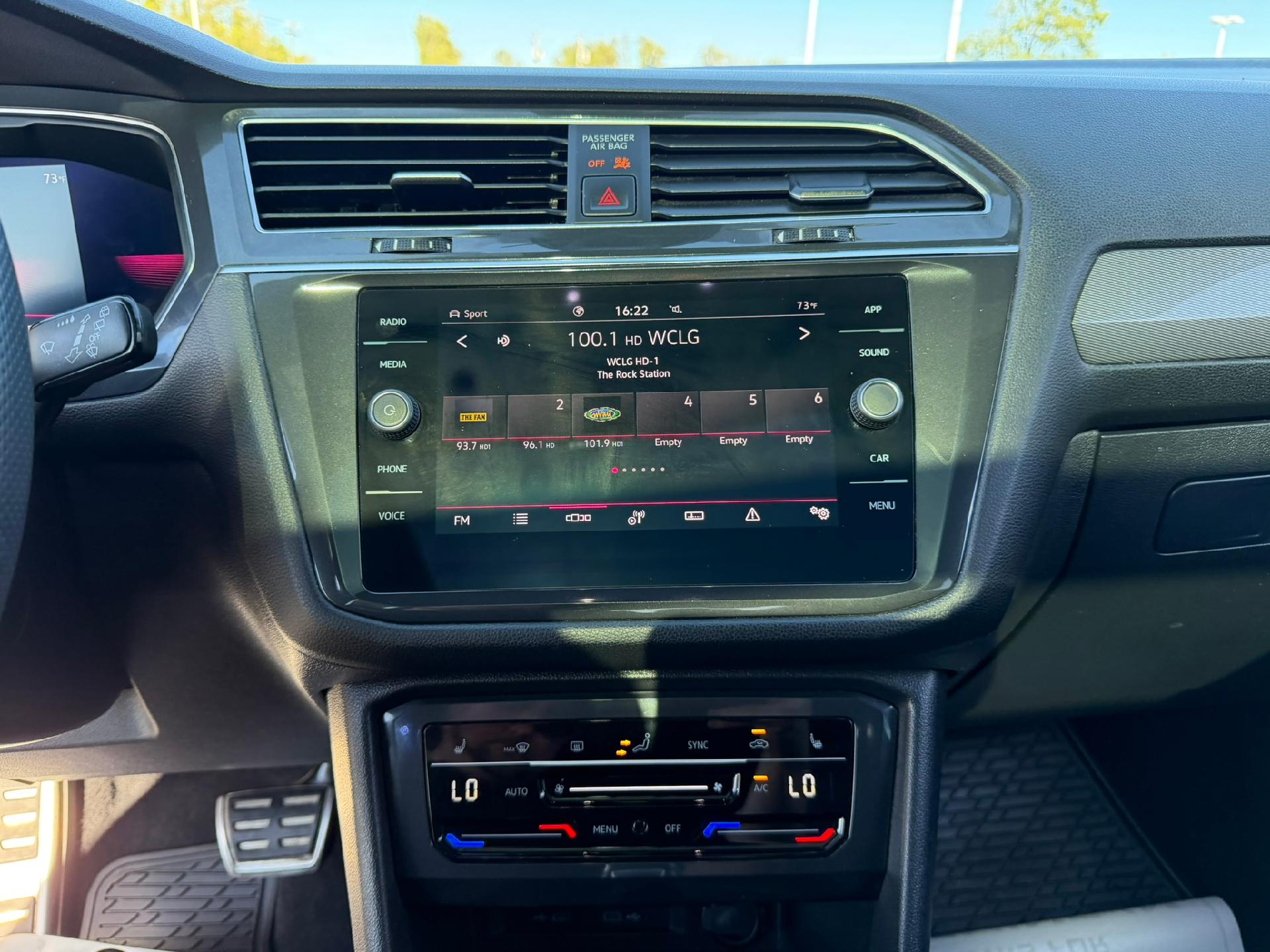 2022 Volkswagen Tiguan photo 25 of 37