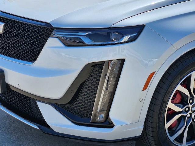 2023 Cadillac XT6 Vehicle Photo in DENTON, TX 76210-9321