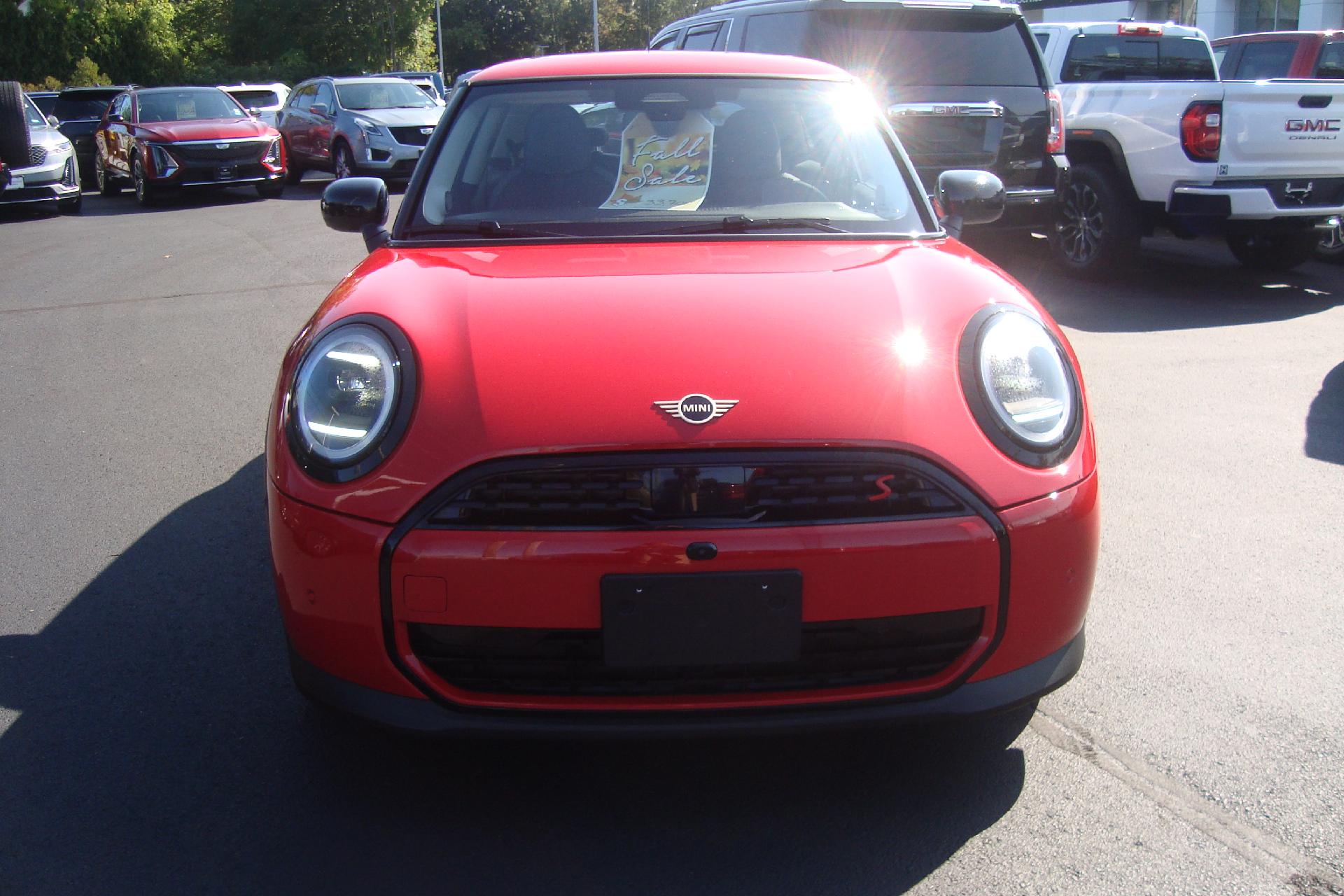 2025 MINI Cooper S Hardtop 2 Door Vehicle Photo in PORTSMOUTH, NH 03801-4196