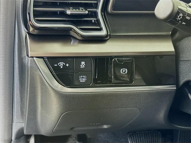 2025 Kia Sportage Hybrid Vehicle Photo in Everett, WA 98204