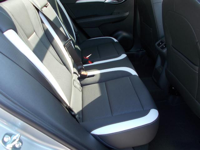 2025 Buick Envision Vehicle Photo in LOWELL, MA 01852-4336