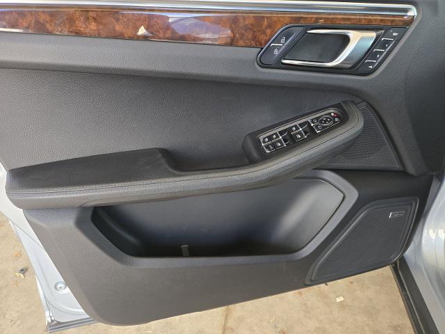 2020 Porsche Macan Vehicle Photo in Weatherford, TX 76087