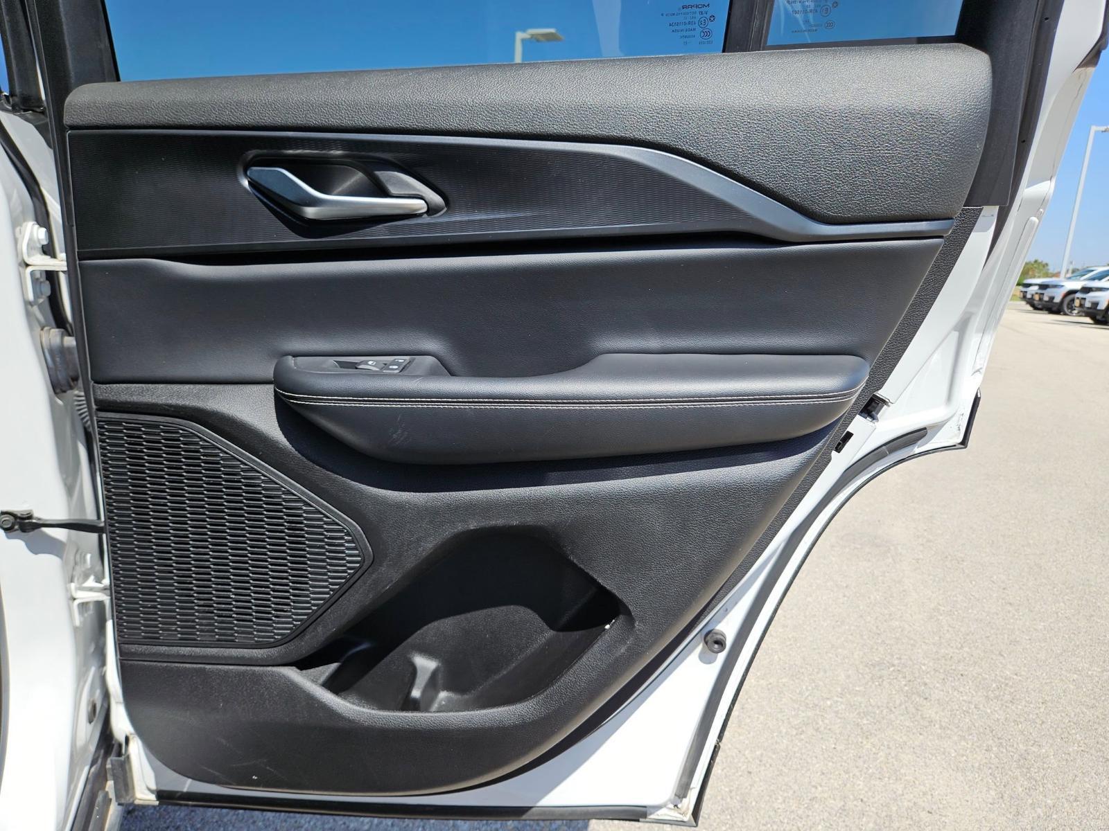 2023 Jeep Grand Cherokee Vehicle Photo in Seguin, TX 78155