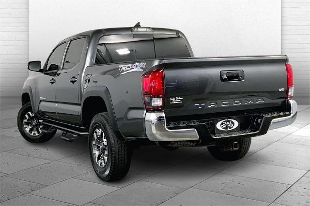 2018 Toyota Tacoma Vehicle Photo in Lees Summit, MO 64086