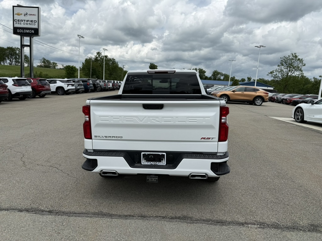2026 Chevrolet Silverado 1500 photo 4 of 21