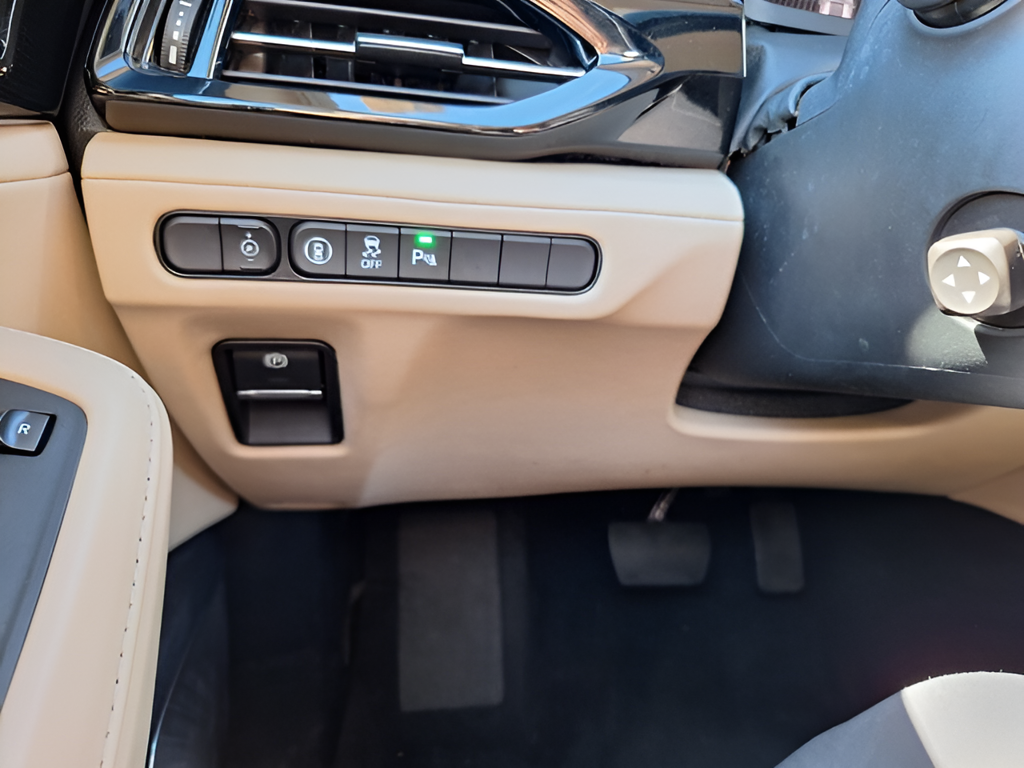 2022 Acura MDX photo 19 of 37