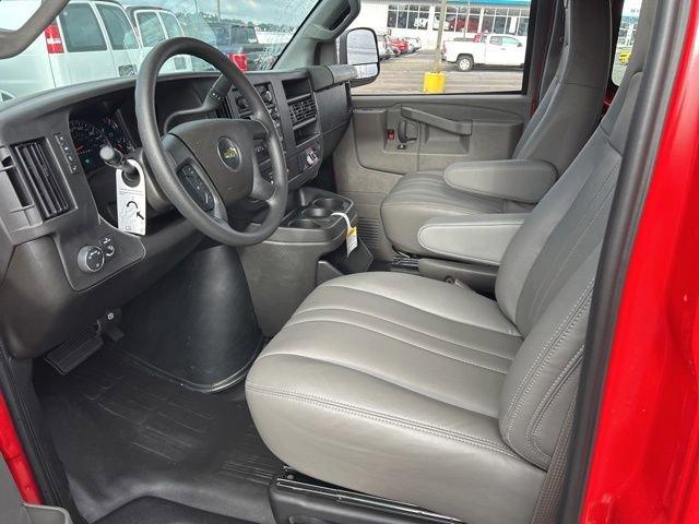 2025 Chevrolet Express Cargo 2500 Vehicle Photo in SAINT CLAIRSVILLE, OH 43950-8512