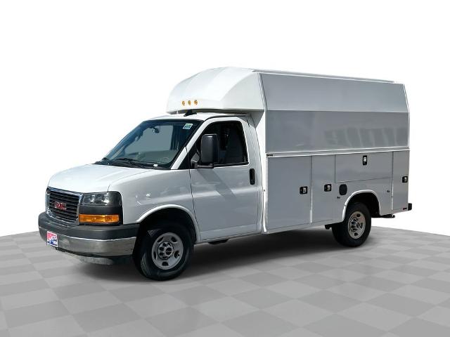 2025 GMC Savana Cutaway 3500 Vehicle Photo in GILBERT, AZ 85297-0402