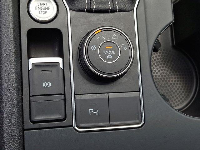 2021 Volkswagen Atlas Vehicle Photo in DANBURY, CT 06810-5034