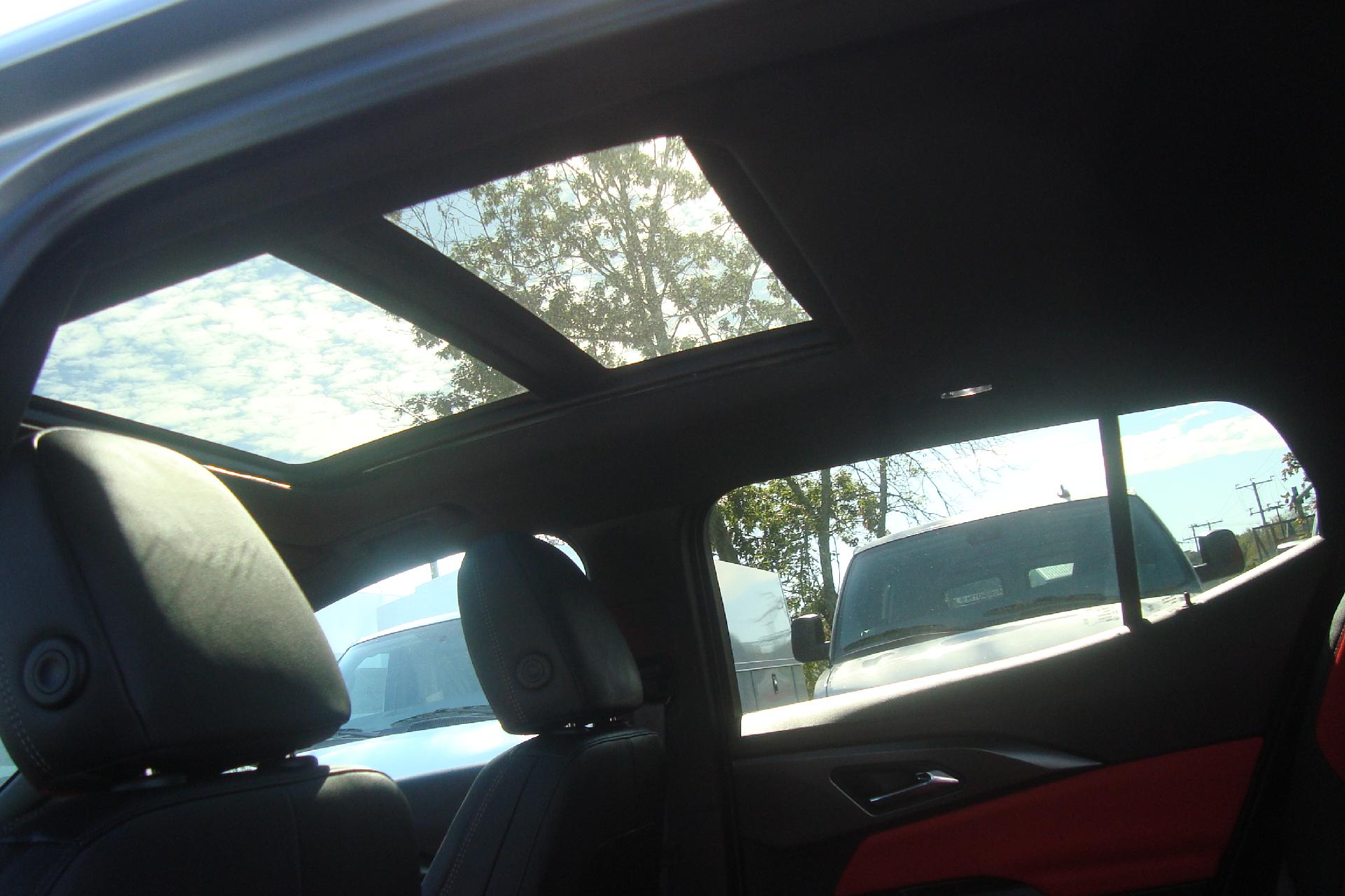 2025 Chevrolet Equinox EV Vehicle Photo in PORTSMOUTH, NH 03801-4196