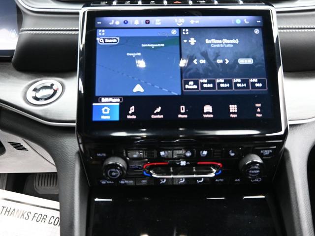 2024 Jeep Grand Cherokee L Vehicle Photo in Cedar Rapids, IA 52402