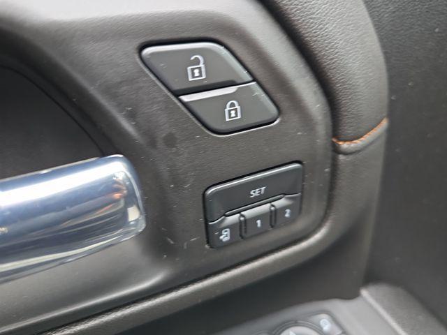 2022 GMC Sierra 2500 HD Vehicle Photo in Pleasant Hills, PA 15236