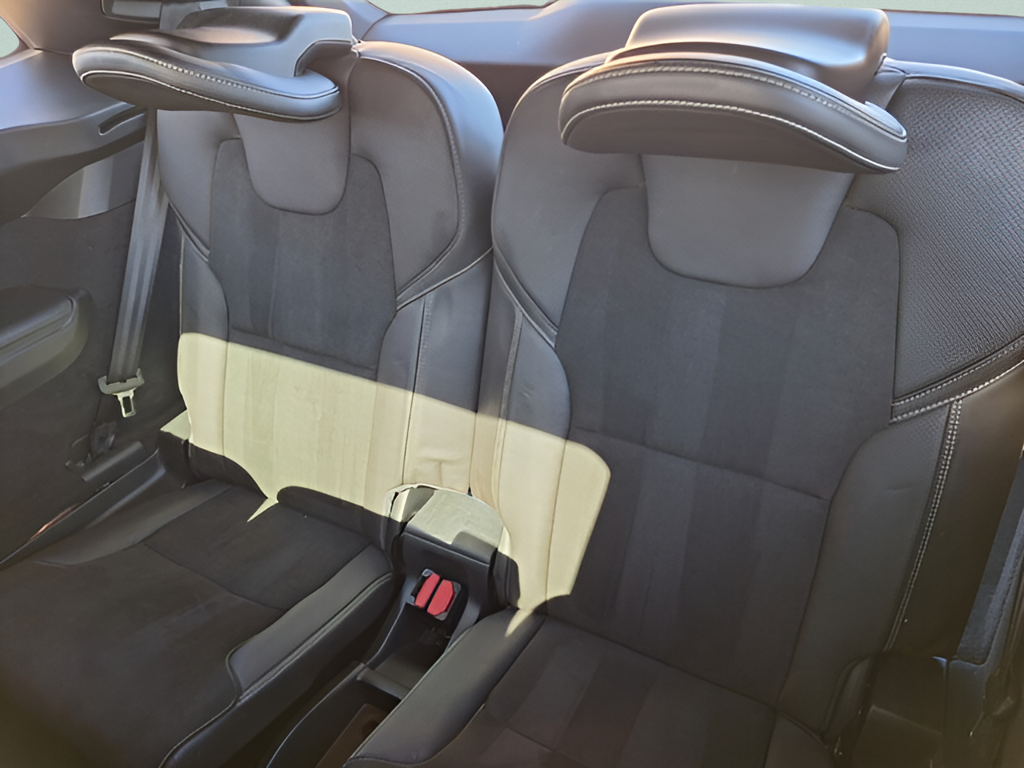 2017 Volvo XC90 photo 10 of 33
