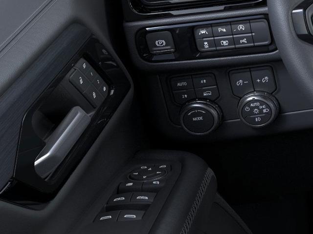 2025 GMC Yukon XL Vehicle Photo in ROCHESTER HILLS, MI 48307-2741