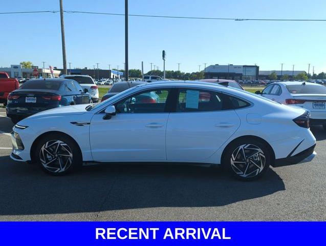 2025 Hyundai SONATA Vehicle Photo in Merrillville, IN 46410