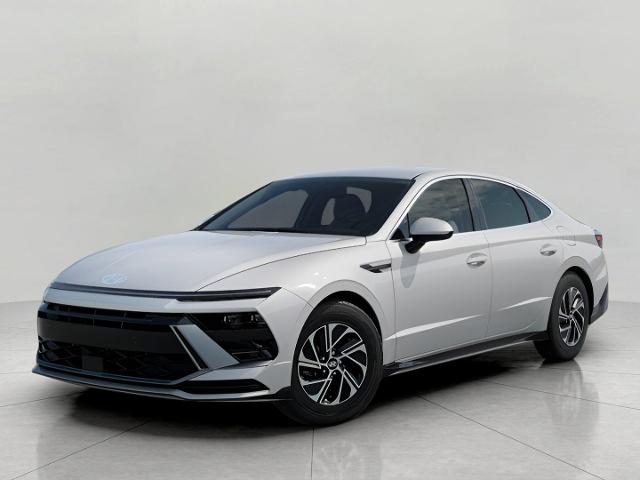 2026 Hyundai SONATA Hybrid Vehicle Photo in Neenah, WI 54956