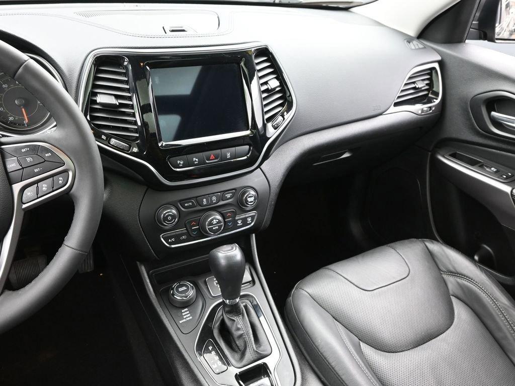 2021 Jeep Cherokee Vehicle Photo in Cedar Rapids, IA 52402