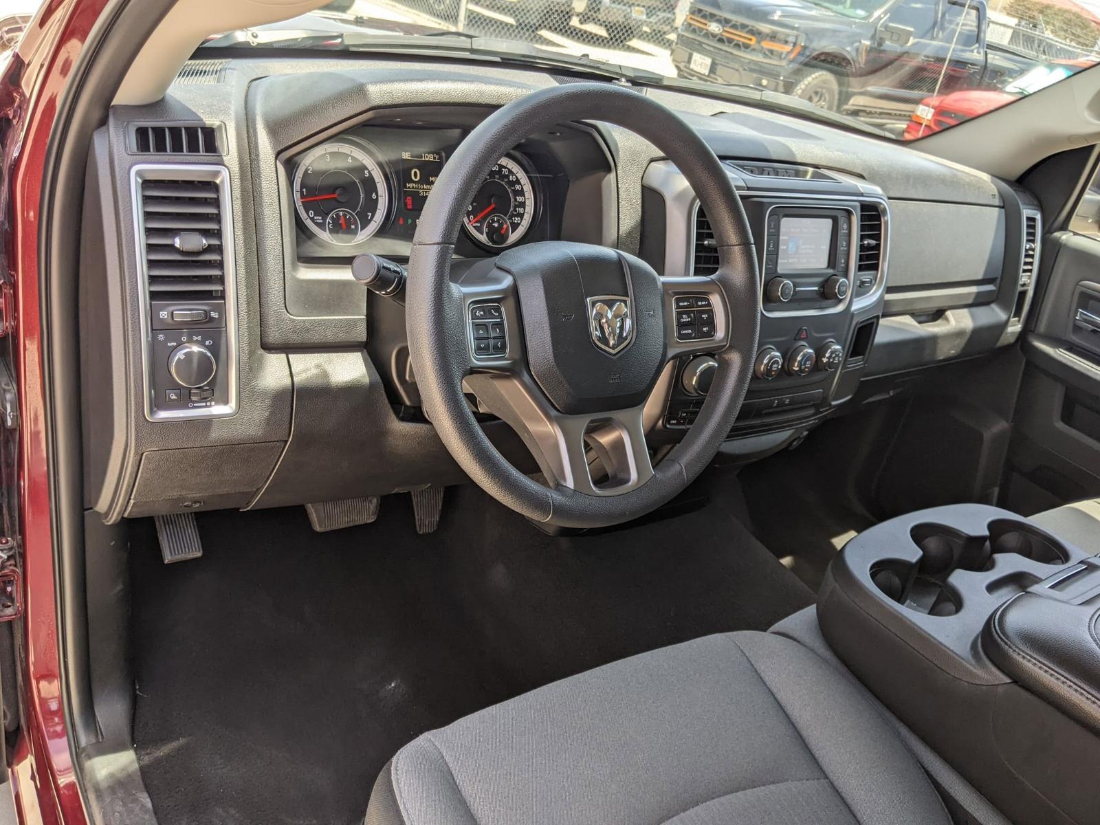2024 Ram 1500 Classic Vehicle Photo in Seguin, TX 78155