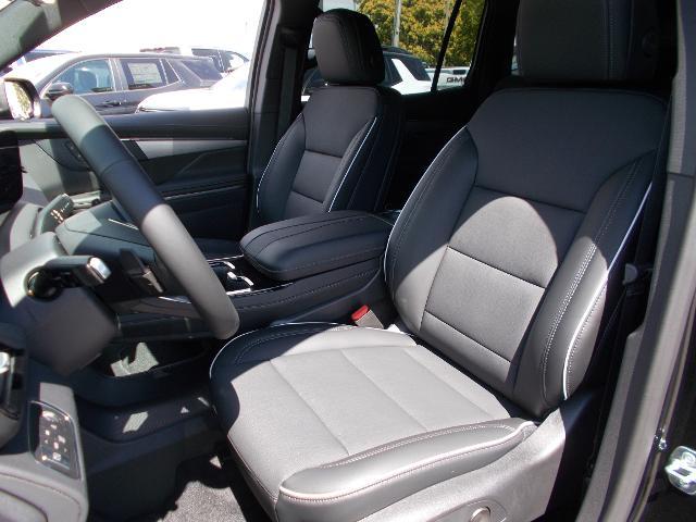 2026 Buick Enclave Vehicle Photo in LOWELL, MA 01852-4336