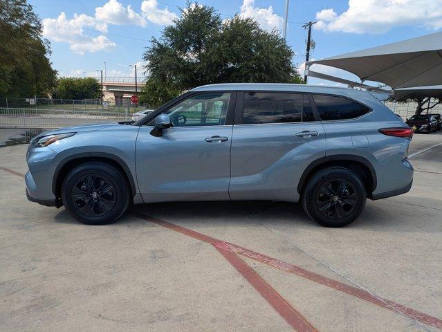 2023 Toyota Highlander Vehicle Photo in San Antonio, TX 78209