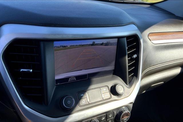 2023 GMC Acadia Vehicle Photo in TOPEKA, KS 66609-0000