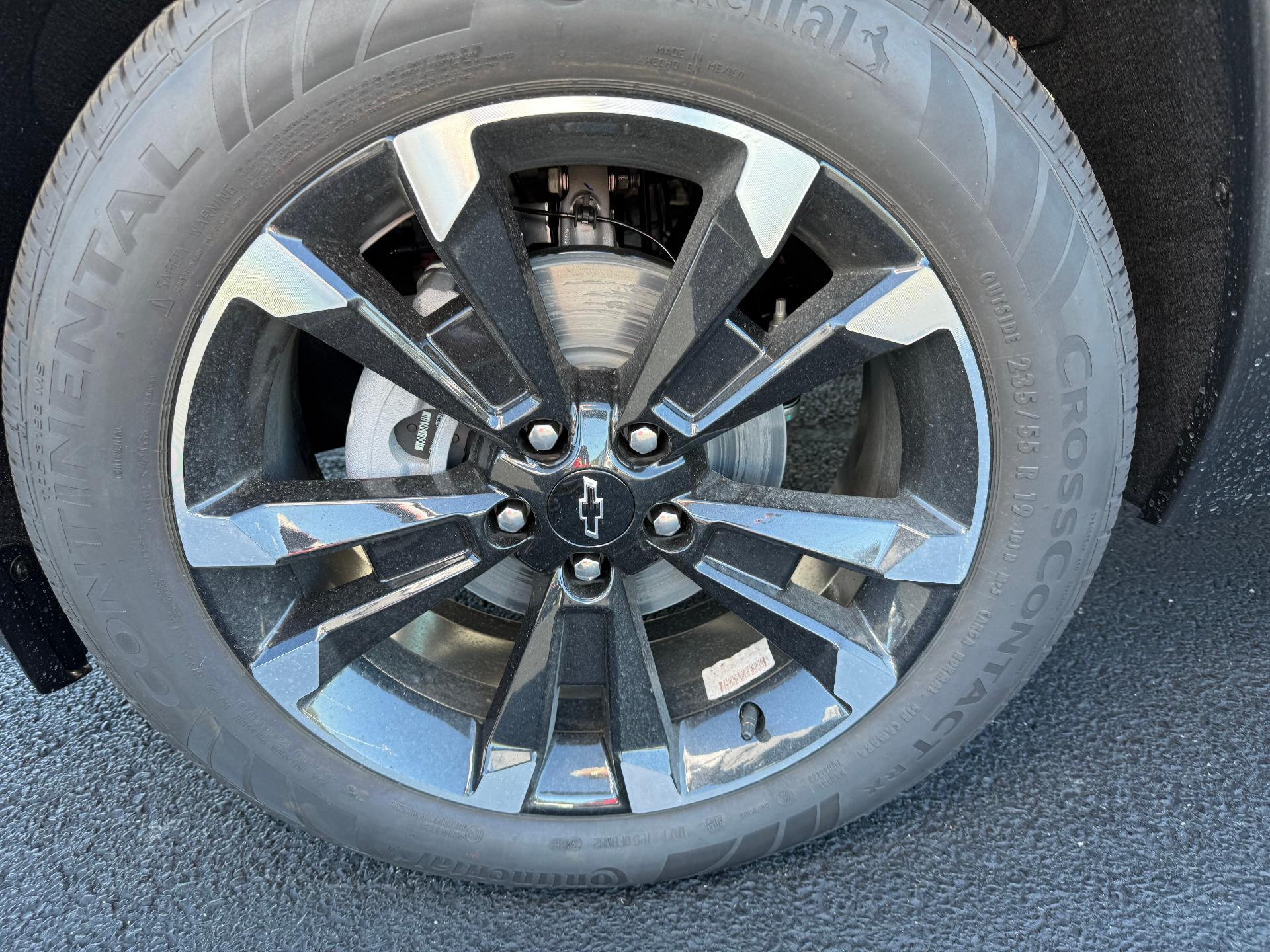 2027 Chevrolet Equinox photo 9 of 10