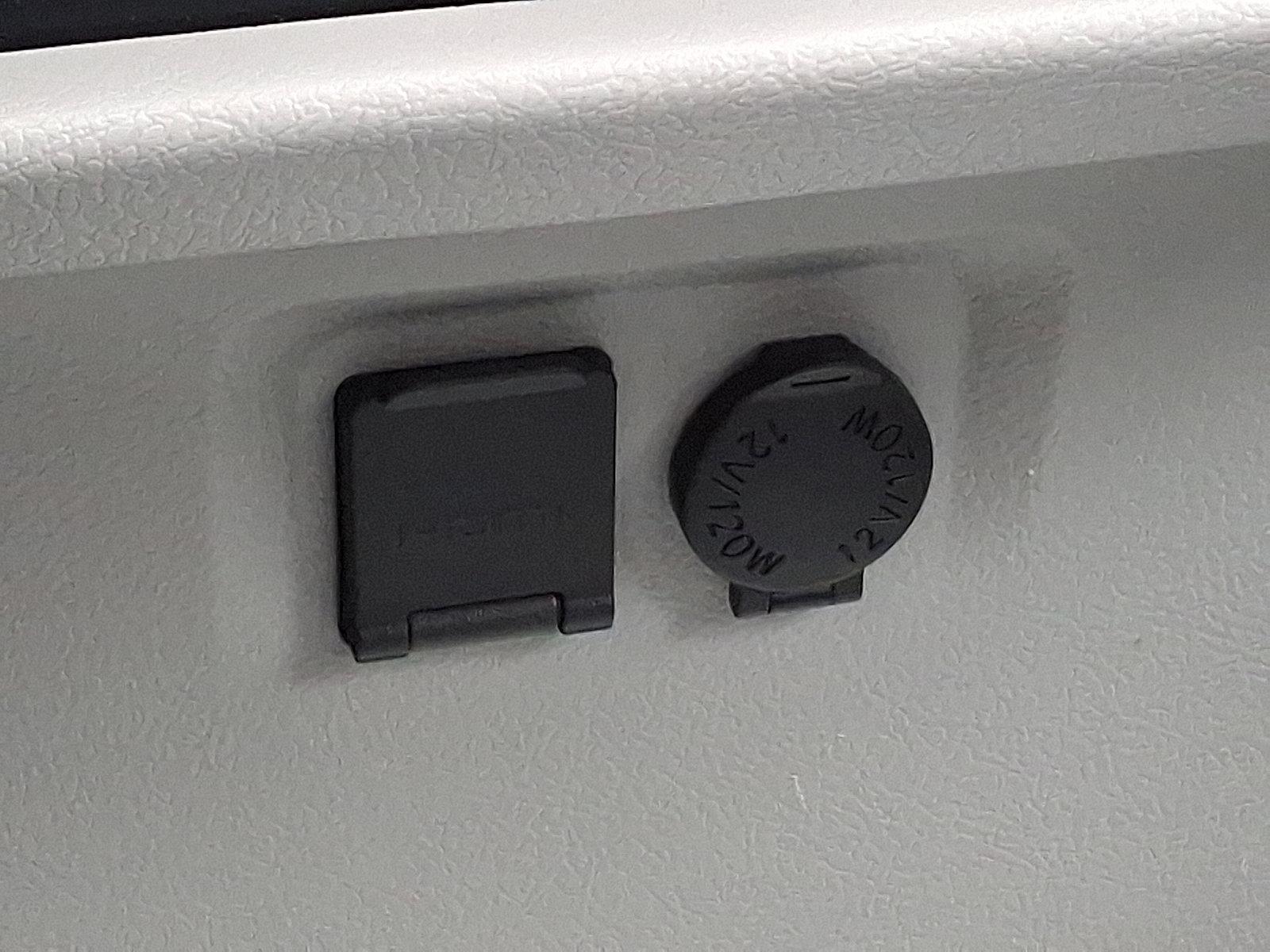 2015 Toyota Sienna Vehicle Photo in Trevose, PA 19053