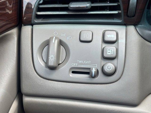 2002 Cadillac Deville Vehicle Photo in ROCHESTER HILLS, MI 48307-2741