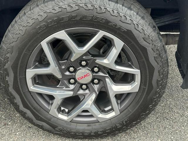 2024 GMC Sierra 1500 Vehicle Photo in COLUMBIA, MO 65203-3903