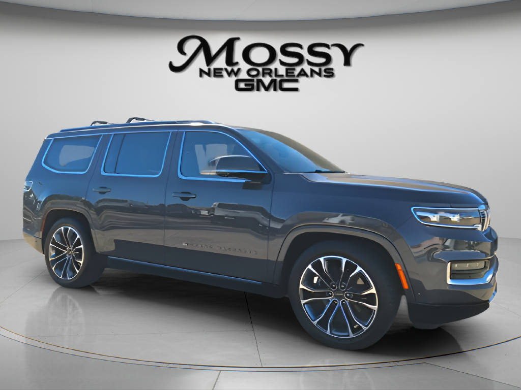 2022 Jeep Grand Wagoneer photo 3 of 36
