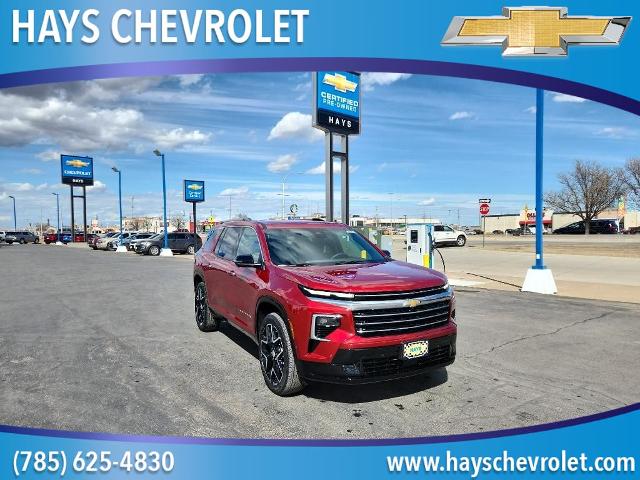 2025 Chevrolet Traverse Vehicle Photo in HAYS, KS 67601-1994