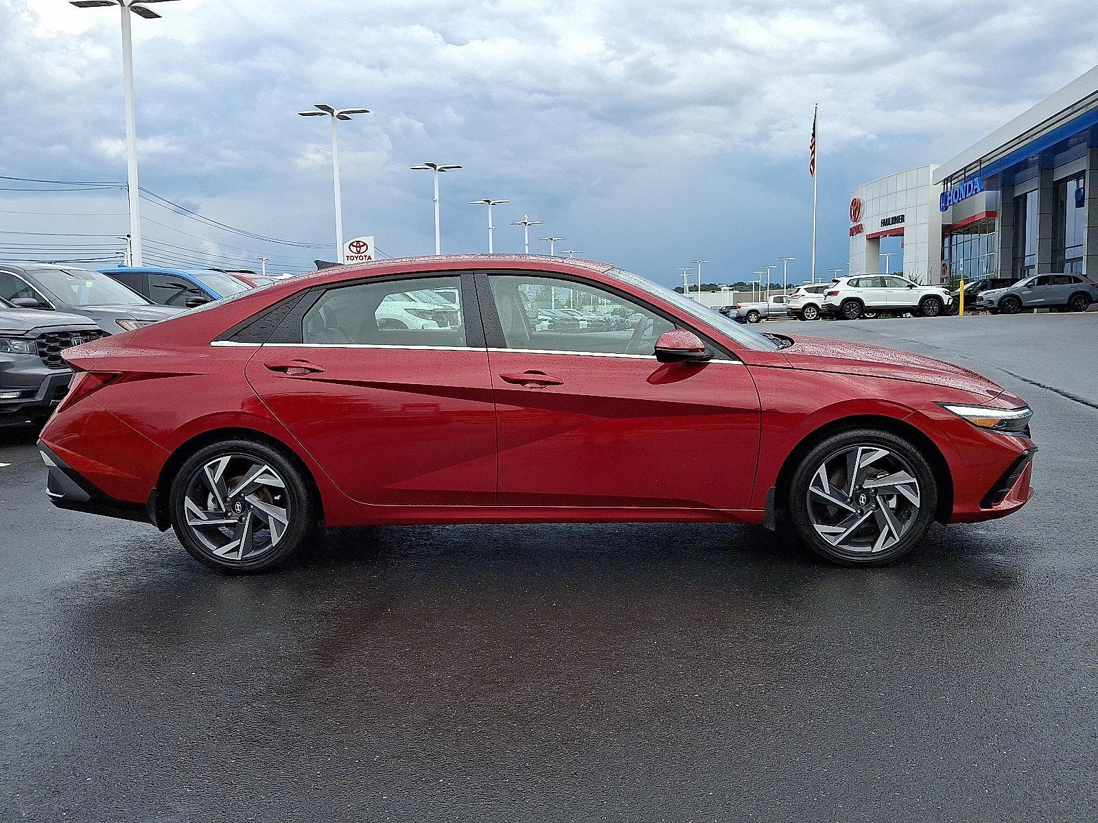 2025 Hyundai ELANTRA Hybrid Vehicle Photo in Harrisburg, PA 17111