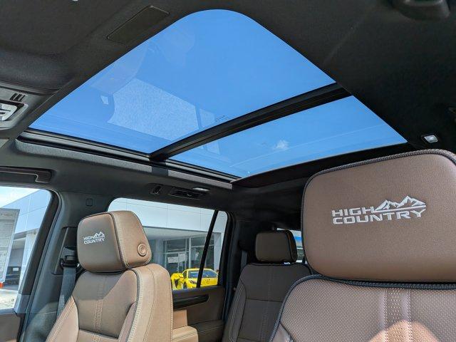 2026 Chevrolet Suburban Vehicle Photo in BRUNSWICK, GA 31525-1881