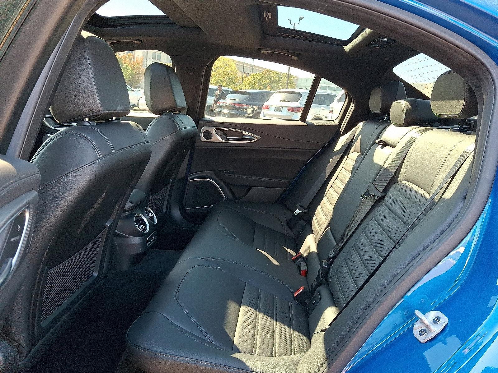 2022 Alfa Romeo Giulia Vehicle Photo in Willow Grove, PA 19090